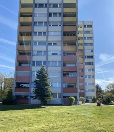 3 – Zimmer Wohnung mit Balkon und Stellplatz